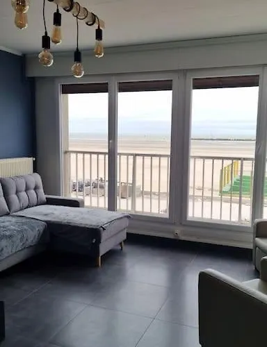 Appt 1er étage 6 PERS Digue de mer magnifique vue panoramique Appartement